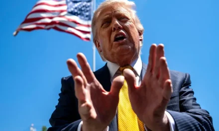Guerra Médio Oriente/Trump avisa que “nada restará” do Irão se Teerão não aceitar um acordo