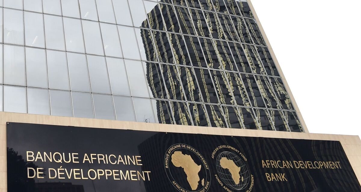 África/ Crescimento previsto de 4,2 por cento para 2026 e 4,4 por cento para 2027, segundo AFDB