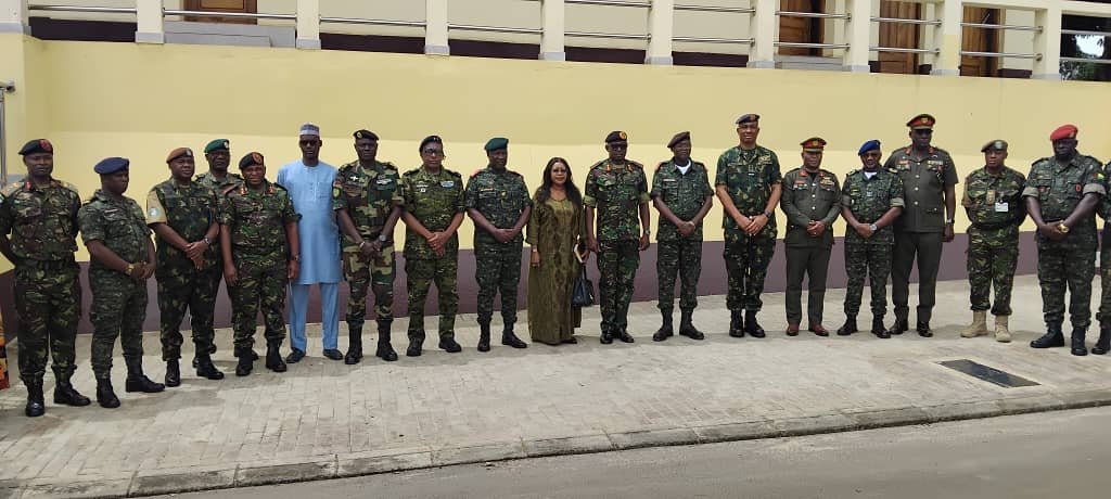 CEDEAO/Chefes de Estado-Maior da organização reúnem-se com autoridades de transição da Guiné-Bissau