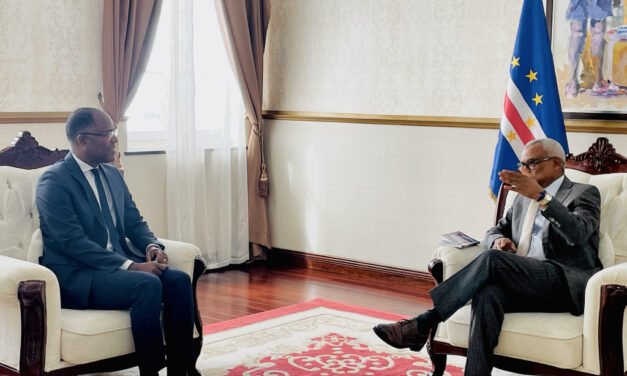 Cabo Verde/Francisco Carvalho promete governação aberta à crítica e apela à participação da sociedade