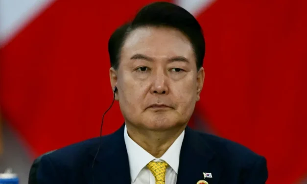 Coreia do Sul/Ex-presidente  condenado por trama com drones para decretar lei marcial