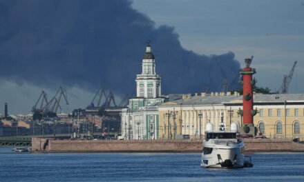 Ucrânia/Drones ucranianos atingem São Petersburgo em abertura de fórum económico na cidade natal de Putin