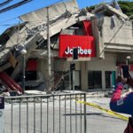 Filipinas/Terramoto de magnitude 7,8 deixa mortos e dezenas de feridos