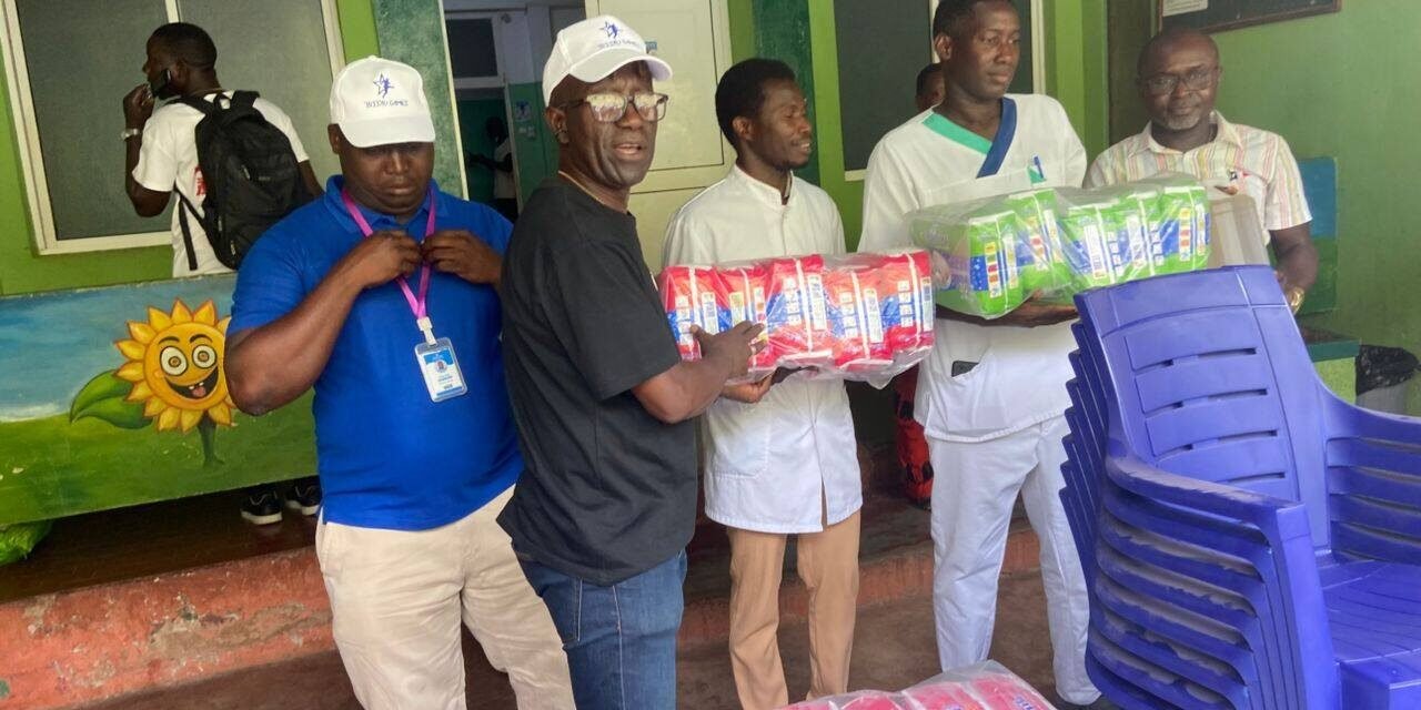 Embaixador de Futebol Ciro José da Costa entrega produtos de primeira necessidade à Pediatria do Hospital Nacional Simão Mendes