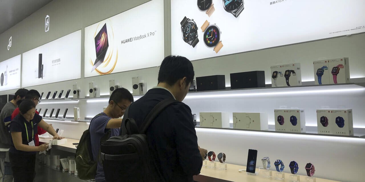 França/Falta de chips afeta mercado mundial de smartphones, que pode cair mais de 13% em 2026