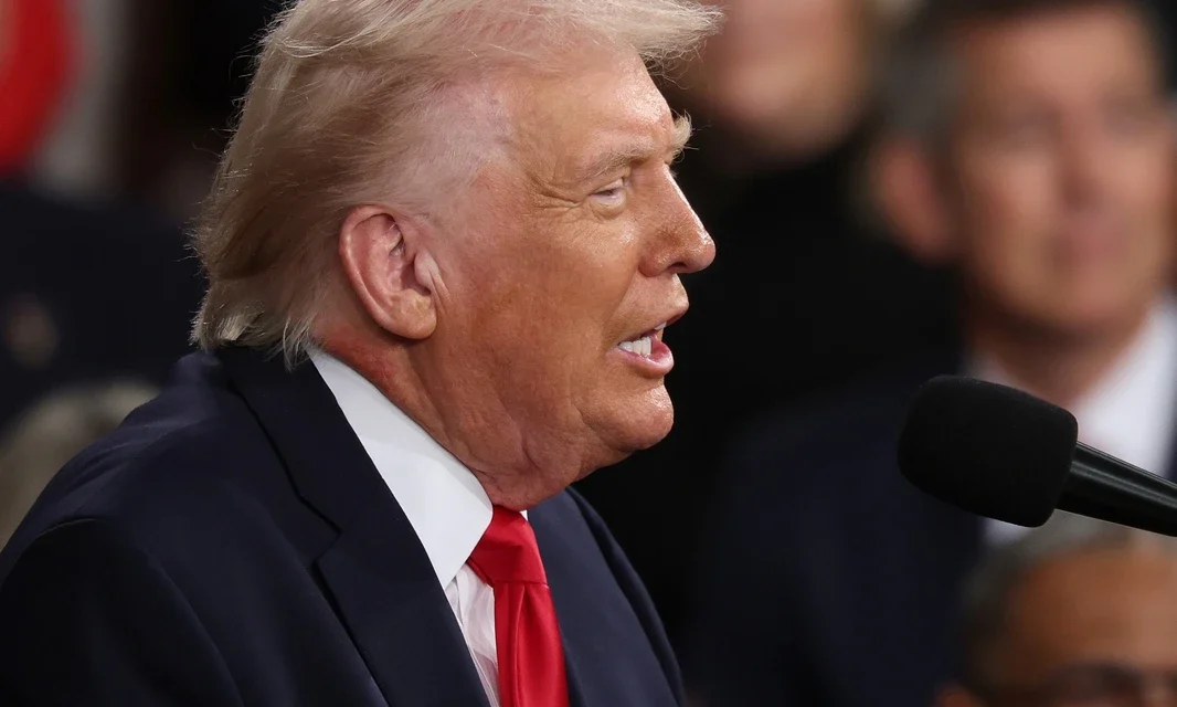 EUA/Trump diz que acordo com o Irã pode sair em até três dias após trégua sob tensão com Israel