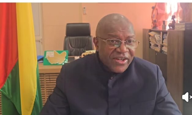 Governo promete reforçar segurança nas escolas públicas após atos de vandalismo em Bissau