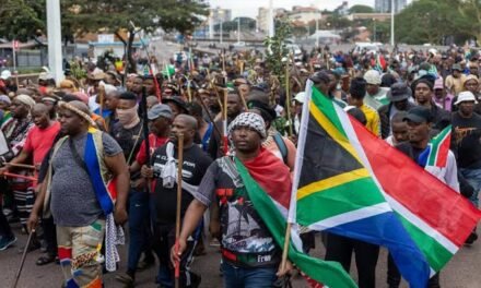 África do Sul/Violência  causa a morte a dois nigerianos e evacuação de mais de 400 africanos