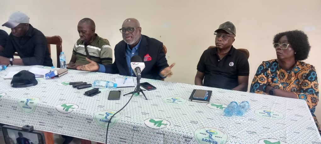 Regiões/Ministro de Comércio e Indústria apela  aos  comerciantes das regiões de Cacheu e Oio para venderem suas castanhas de caju no Porto de Bissau