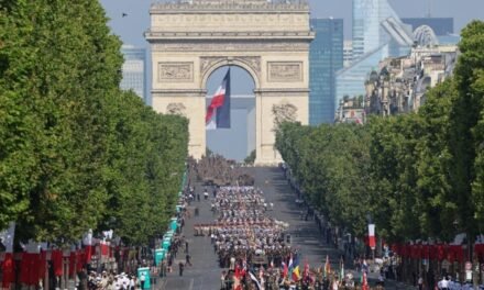 França/Paris celebra 14 de Julho entre demonstração militar, apoio à Ucrânia e memória das vítimas de Nice