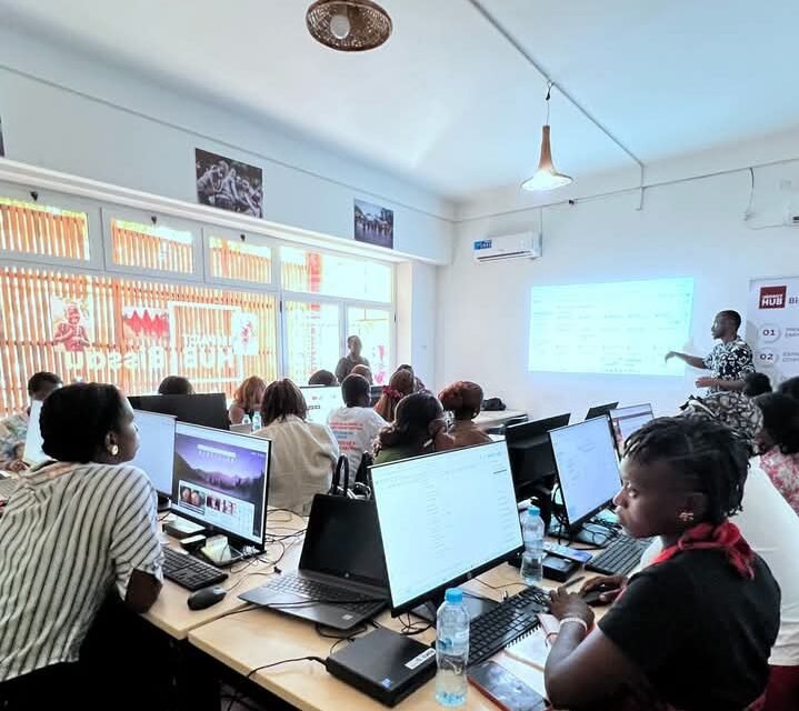 Impact Hub Bissau reforça competências digitais de 50   mulheres e raparigas na Guiné-Bissau