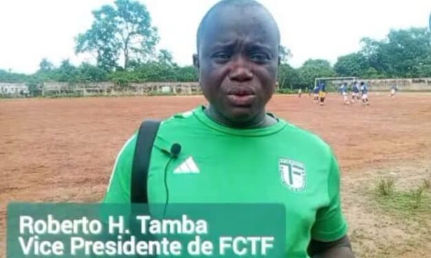 Antigo jogador do Tigres de São Domingos, Nicolas Jackson oferece equipamentos desportivos ao clube nortenho