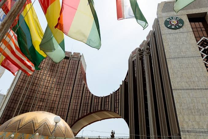 Togo/BIDC prevê crescimento de 4,9 por cento de África Ocidental em 2027