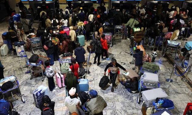 Gana/ Governo realiza nova operação de repatriamento de 1000 cidadãos residentes na África do Sul