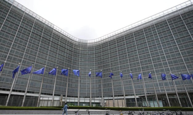Bélgica/UE fecha acordo sobre novas sanções contra a Rússia que visam setor energético e bancário