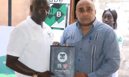 União Desportiva Internacional de Bissau recebe Certificado Oficial de “Licenciamento da CAF”