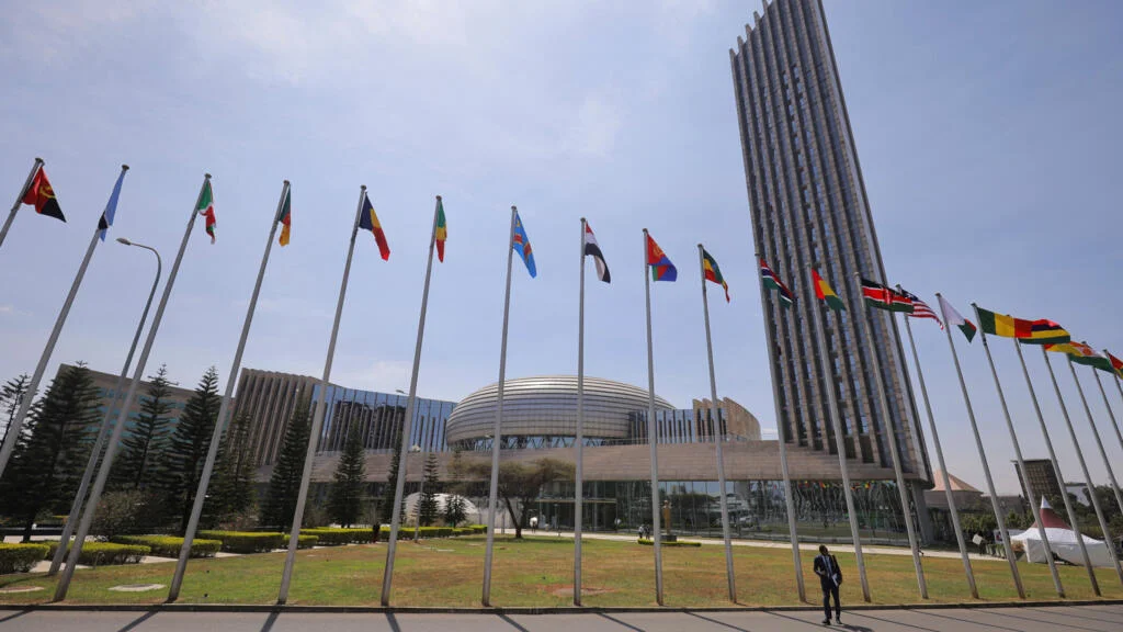 Angola/Cúpula da UA sobre Prevenção de Conflitos reunida em Luanda