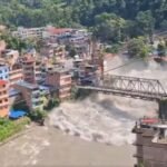 Nepal/Mais de 1.300 desaparecidos  após enxurradas