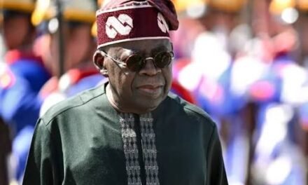 Nigéria/ Governo prevê aumento de salários de militares a partir de Setembro de 2027 para fazer face à insegurança generalizada
