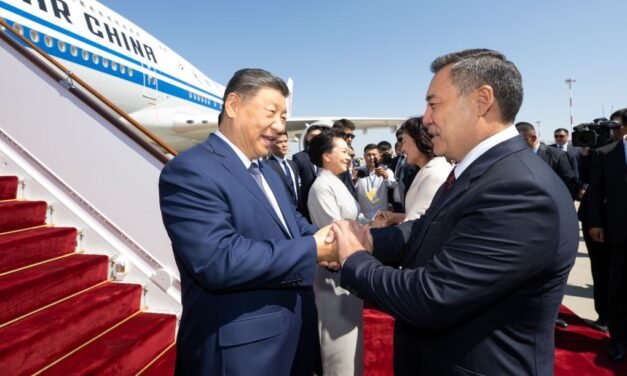 China/Xi diz que cooperação “China-Quirguistão” está num  “período dourado” de rápido desenvolvimento