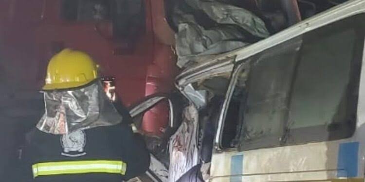 Uganda/ Quatorze mortos em acidente de trânsito a estrada Kampala-Masaka