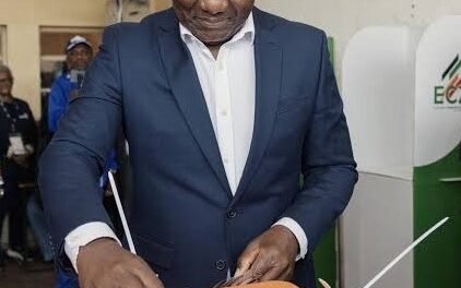 Zâmbia/ Hakainde Hichilema reeleito presidente com aproximadamente 60 por cento dos votos