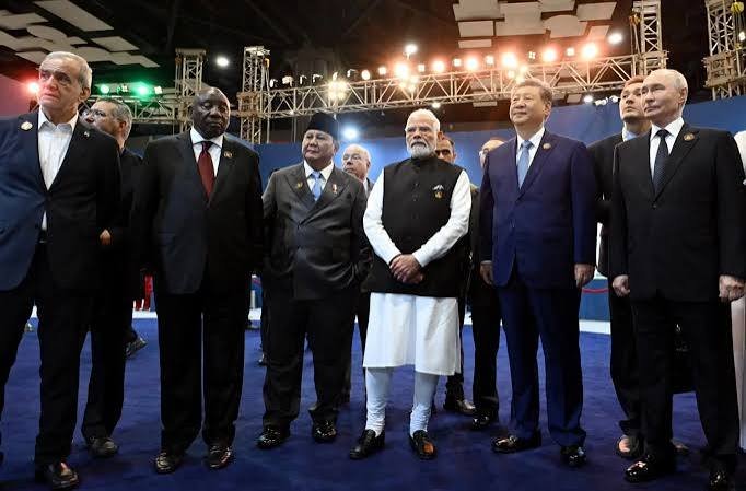 China/Xi propõe cinco iniciativas de  cooperação no âmbito do BRICS maior”