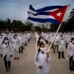 Botsuana/ONG denuncia a “escravidão” de médicos cubanos