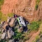 Cabo Verde/Ônibus cai em desfiladeiro matando pelo menos 25 pessoas