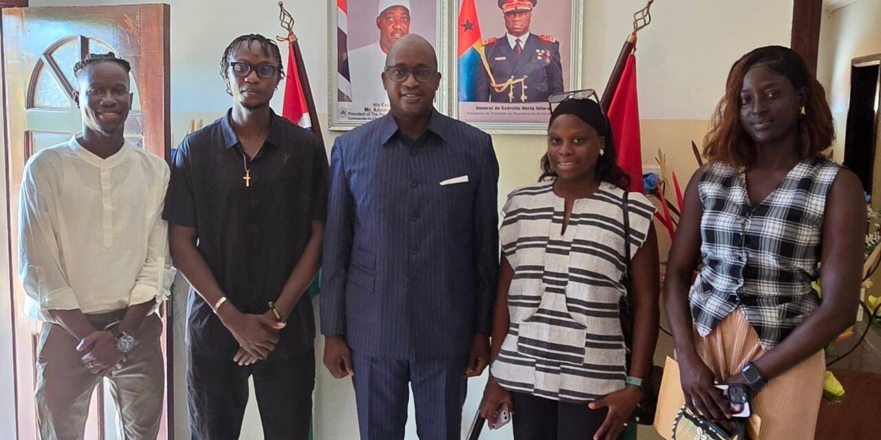Embaixador Luís de Barros felicita Grupo “Biombo Promotion & MMEE” pelos trabalhos de  promoção da cultura guineense na Gâmbia