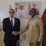 Gâmbia/Embaixador da Guiné-Bissau e Coordenador Residente do PNUD trocam impressôes sobre prioridades estratêgicas