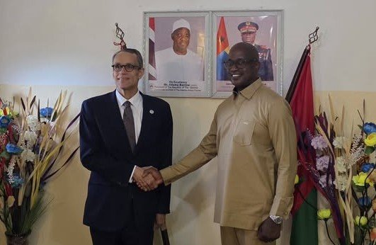 Gâmbia/Embaixador da Guiné-Bissau e Coordenador Residente do PNUD trocam impressôes sobre prioridades estratêgicas