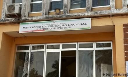 Ministério da Educação proíbe festas de tomada de diplomas  de jardim ao terceiro ciclo
