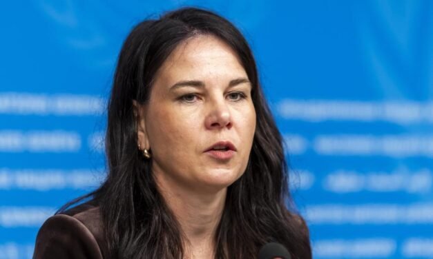 ONU/Annalena Baerbock alerta que a organização mundial não sobreviverá a era de fragmentação sem reforma