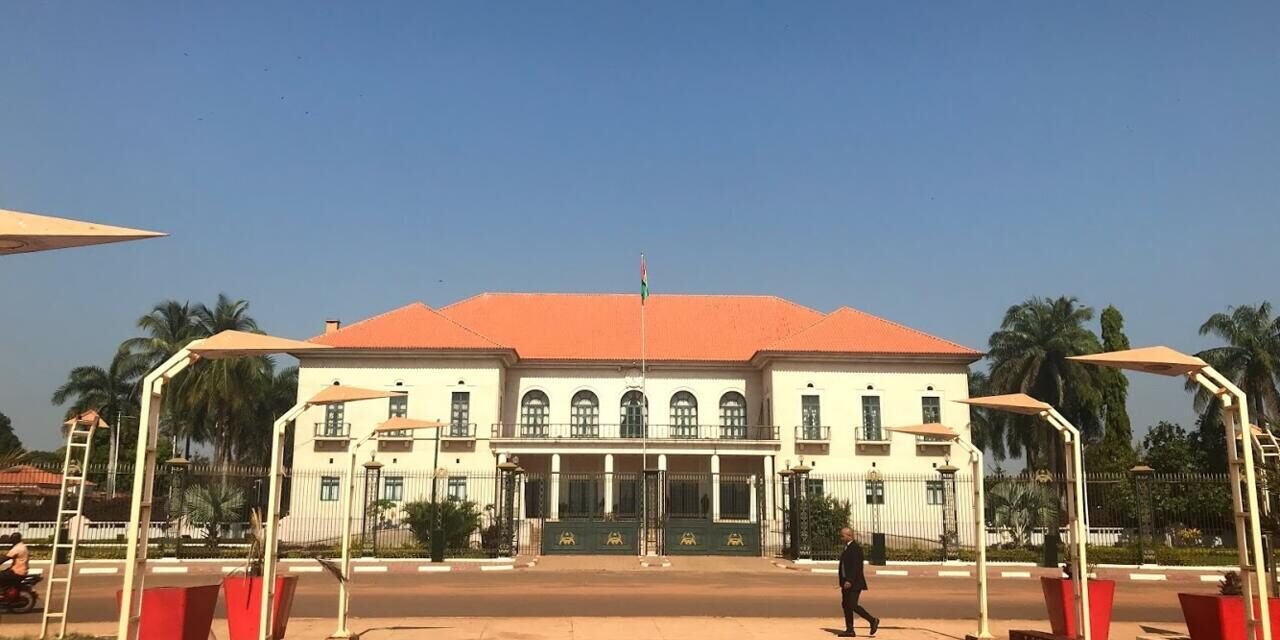 Nova Constituição fixa caução de 76 mil euros para candidatura à Presidência da República