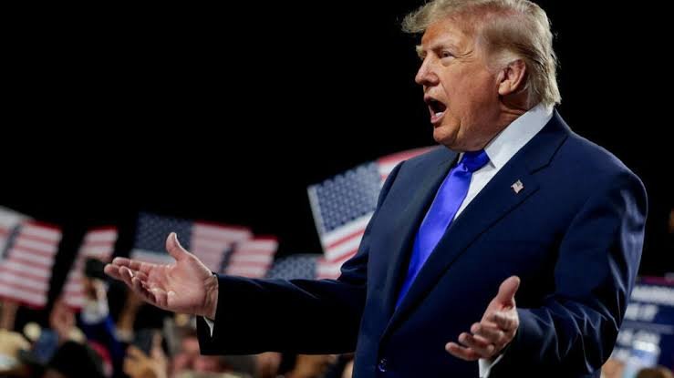 EUA/Trump promete US$ 5 mil para cada americano se republicanos vencerem eleições de meio mandato