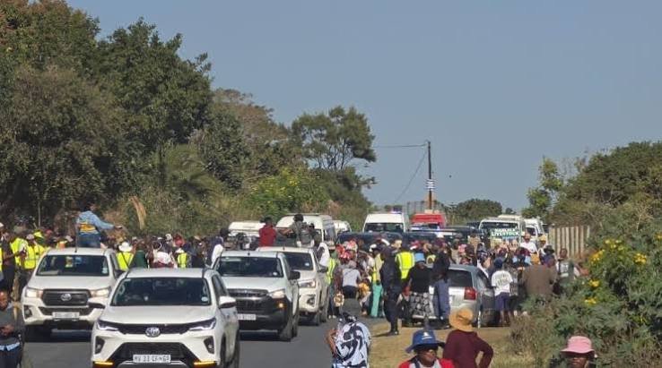 África do Sul/ Dois membros do ANC mortos a tiros durante campanha eleitoral