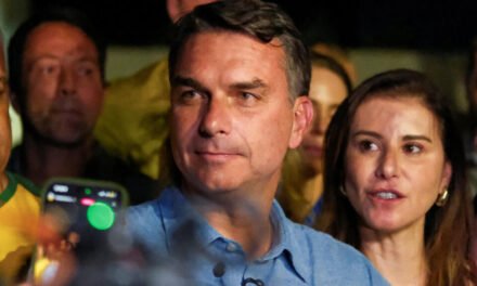 Brasil/Flávio Bolsonaro e Lula disputarão segundo turno; desafio da esquerda é mobilizar abstencionistas