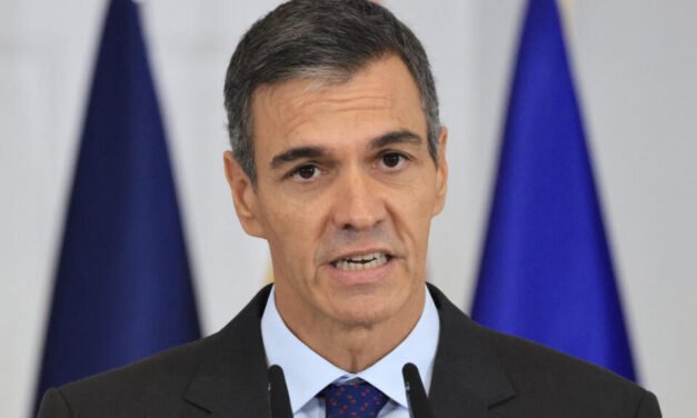 Espanha/Pressionado por protestos, Pedro Sánchez convoca eleições legislativas antecipadas na Espanha