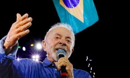 Brasil/ Lula reeleito num país dividido e de um Congresso conservador