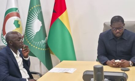 Primeiro-Ministro empossa novo Director-Geral do SIS e defende reforma profunda da instituiçäo