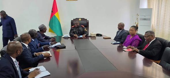 Mediador da CEDEAO para a Guiné-Bissau termina missão sem prestar declarações à imprensa