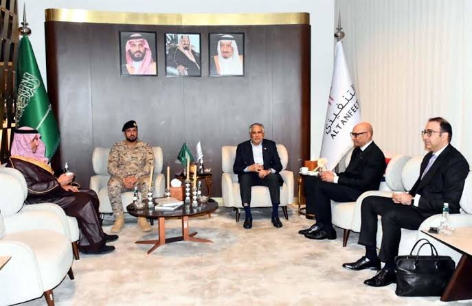 Guerra/Turquia, Paquistão e Arábia Saudita ativam acordo militar para apoiar ofensiva contra houthis no Iêmen