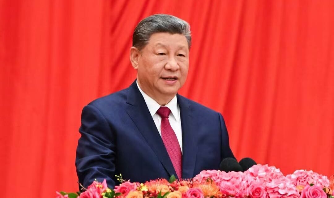 China/Xi parabeniza Universidade de Hunan pelo seu centenário