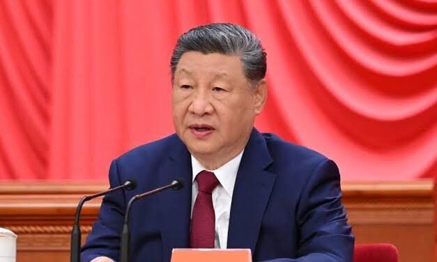 China/Discurso de Xi sobre 90º aniversário da vitória da Longa Marcha é publicado num livreto
