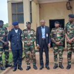 Inspector-geral das Forças Armadas do Senegal encontra-se de vista ao país