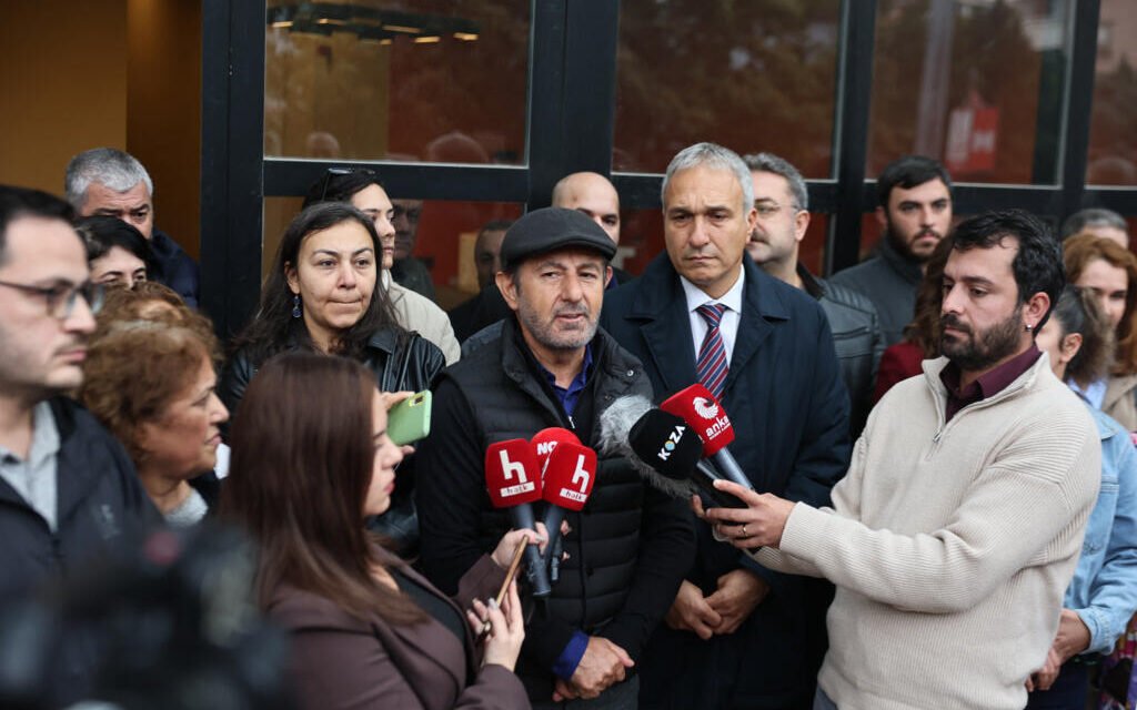 Turquia/Governo  assume controle da principal emissora de TV crítica ao presidente Erdogan