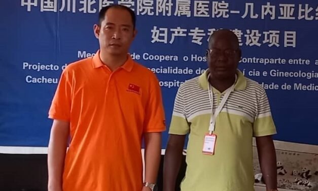 Regiões/ Oftalmologistas guineenses e chineses em campanha de consultas em Canchungo